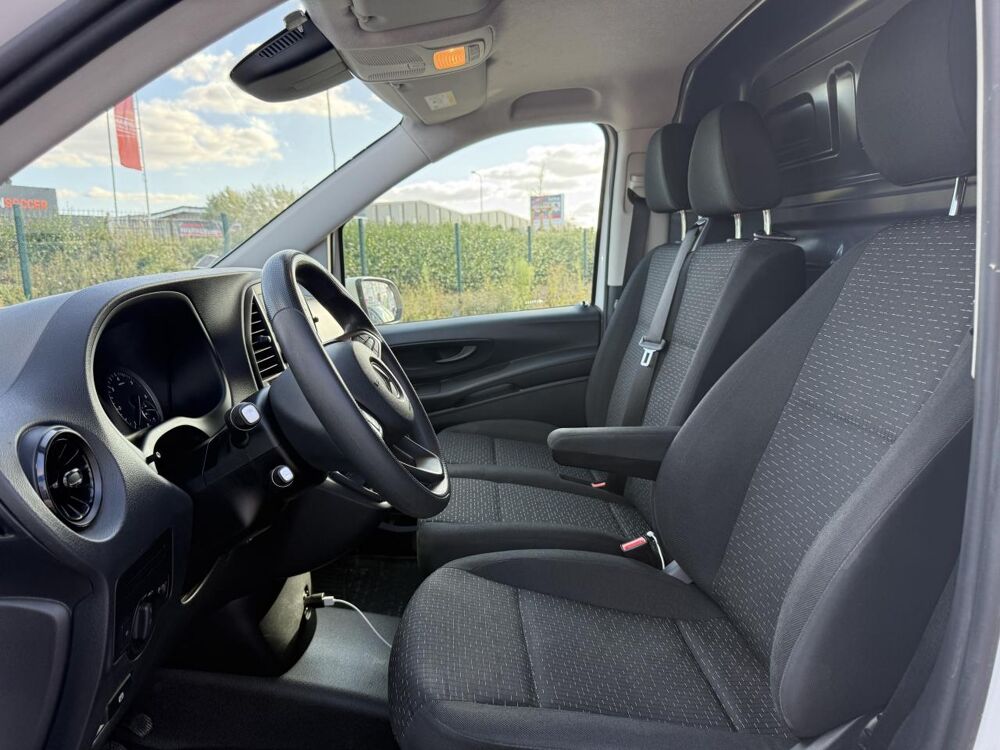 Vito 110 CDI COMPACT FWD FIRST 2021 occasion 49070 Beaucouz&eacute;