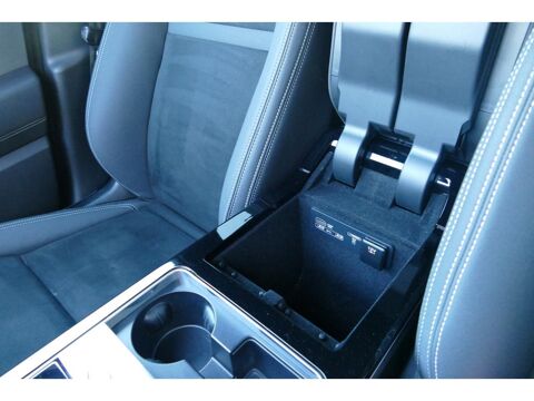 Range rover velar 2.0 D240 R-Dynamic BVA8 2017 occasion 06550 La Roquette-sur-Siagne
