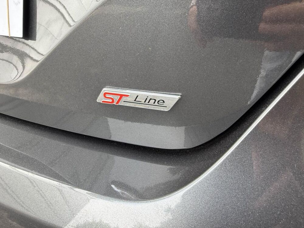 Fiesta 1.0 Flexifuel - 95 S&S  BERLINE ST-Line X PHASE 2 2022 occasion 77185 Lognes