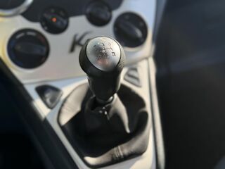 Ka 1.2i 69 Trend Avec Climatisation et Vitres Electriques 2014 occasion 35300 Foug&egrave;res