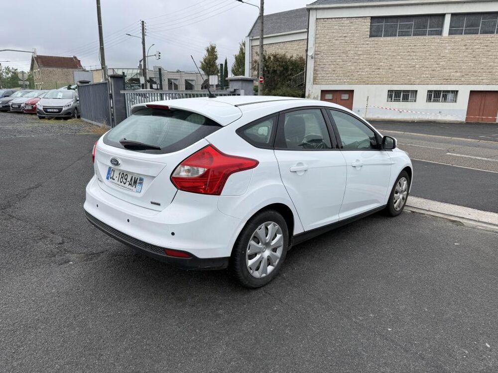 Focus 1.6 TDCi FAP - 95 BERLINE Trend CLIM + RADAR AR 2012 occasion 19100 Brive-la-Gaillarde