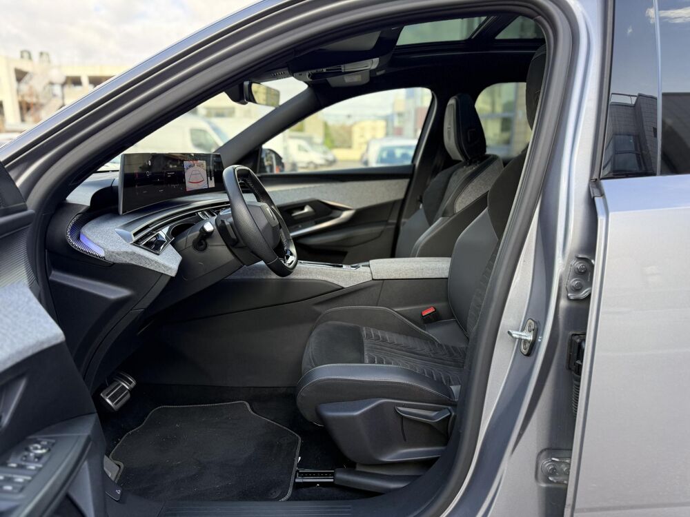 3008 Hybrid -136 -e-DCS6 GT TOIT OUVRANT GARANTIE 12 MOIS 2024 occasion 94360 Bry-sur-Marne