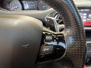 308 SW GT 2.0 180ch BV6 BlueHDi - TOIT PANO - CLIM AUTO - CAMERA 2017 occasion 13760 Saint-Cannat