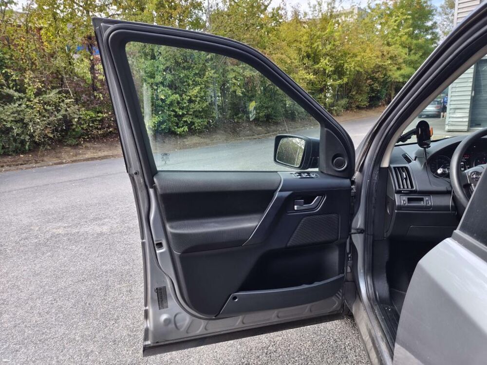 Freelander 2.2 TD4 DPF - BVA - CARPLAY 2013 occasion 77185 Lognes