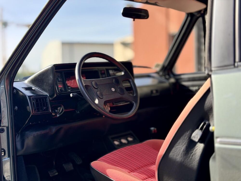 Golf GL SPECIALE CAB 1.5 - 70CH - RENNNOVATION COMPLETE - CT OK 1982 occasion 13760 Saint-Cannat