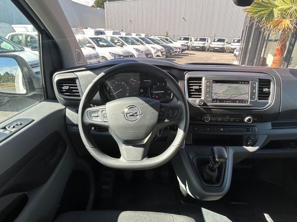 Vivaro L2 STANDART PACK BUSINESS BlueHDi 120 S&S FOURGON 2022 occasion 44700 Orvault