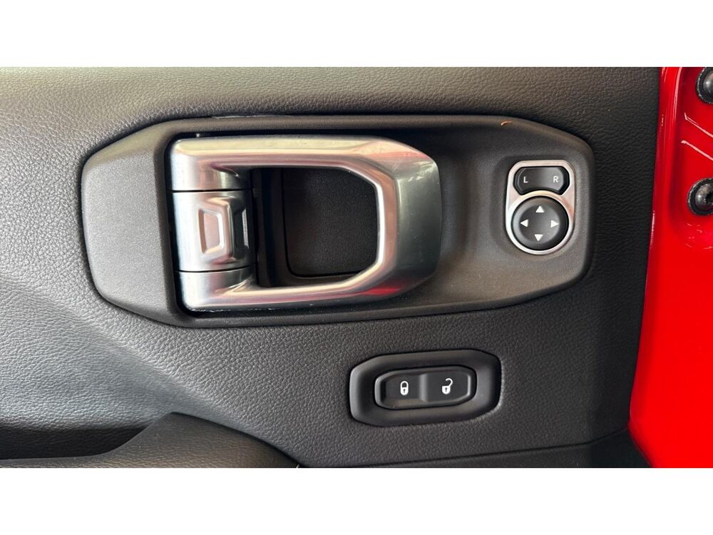 Wrangler 2.0i T 4xe - 380 - BVA 4x4 Unlimited Overland / CARPLAY / H 2022 occasion 17600 Saujon
