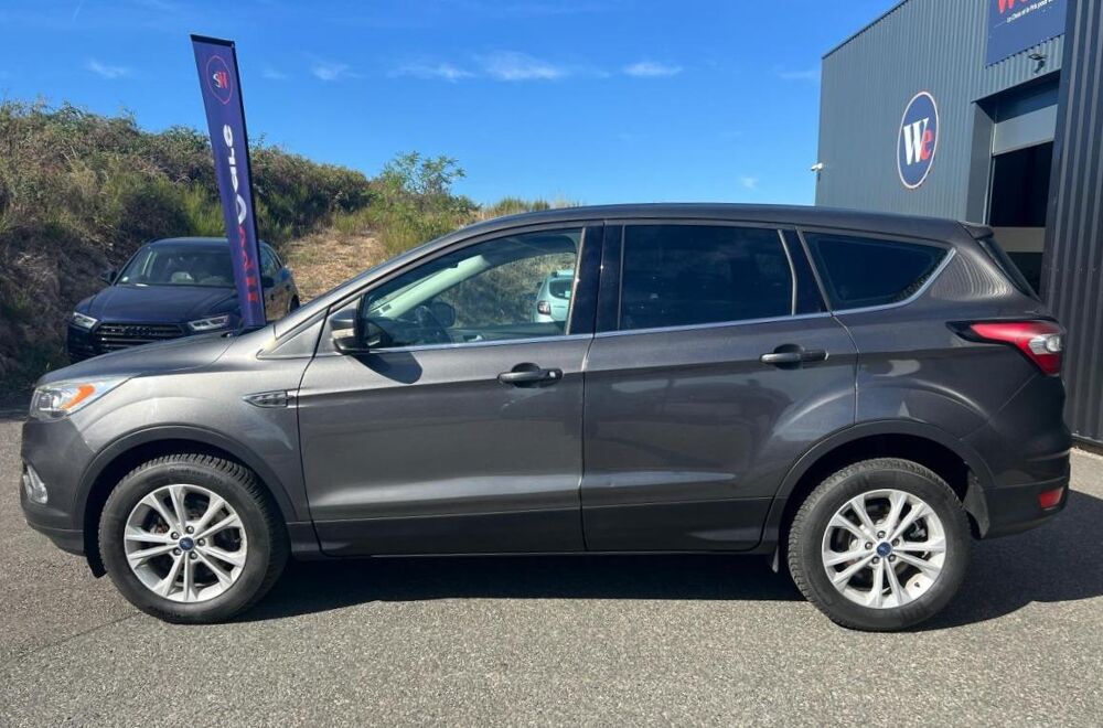 Kuga 2.0 TDCI 150 TITANIUM 4X2 START-STOP / CARPLAY / RADARS ARR 2017 occasion 42170 Saint-Just-Saint-Rambert