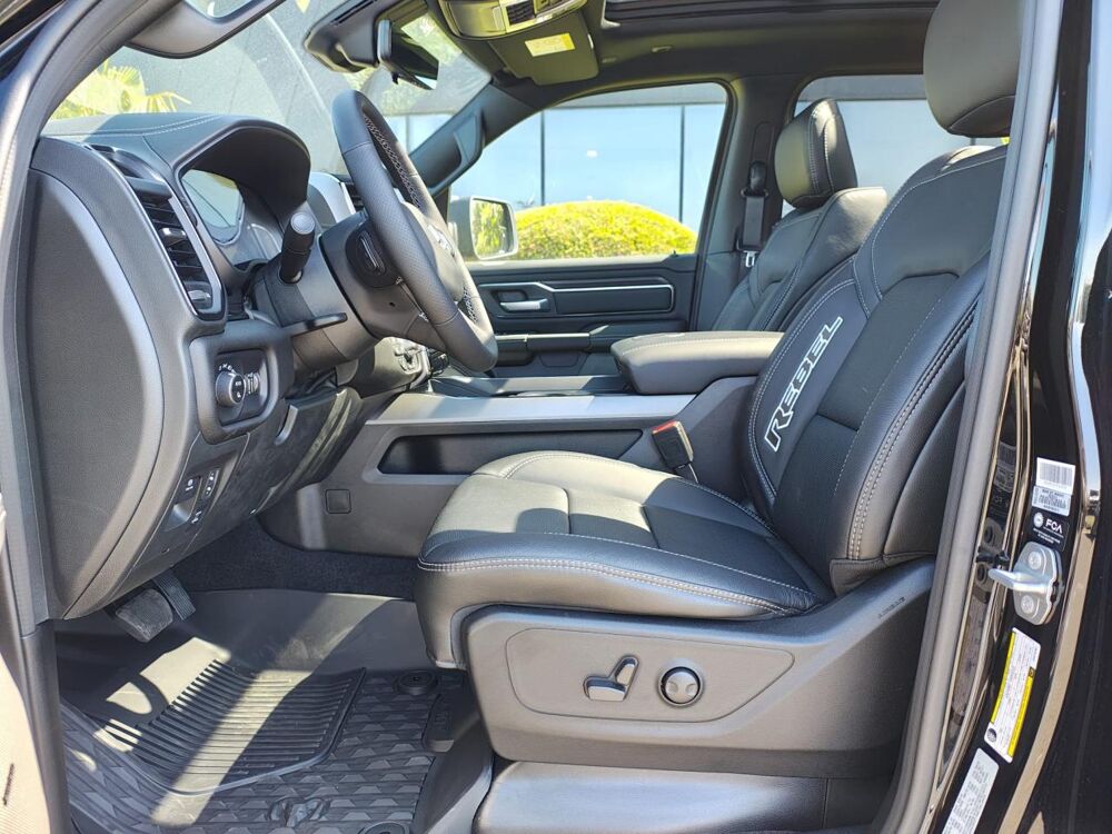RAM 1500 CREW CAB REBEL 2025 occasion 91830 Le Coudray-Montceaux