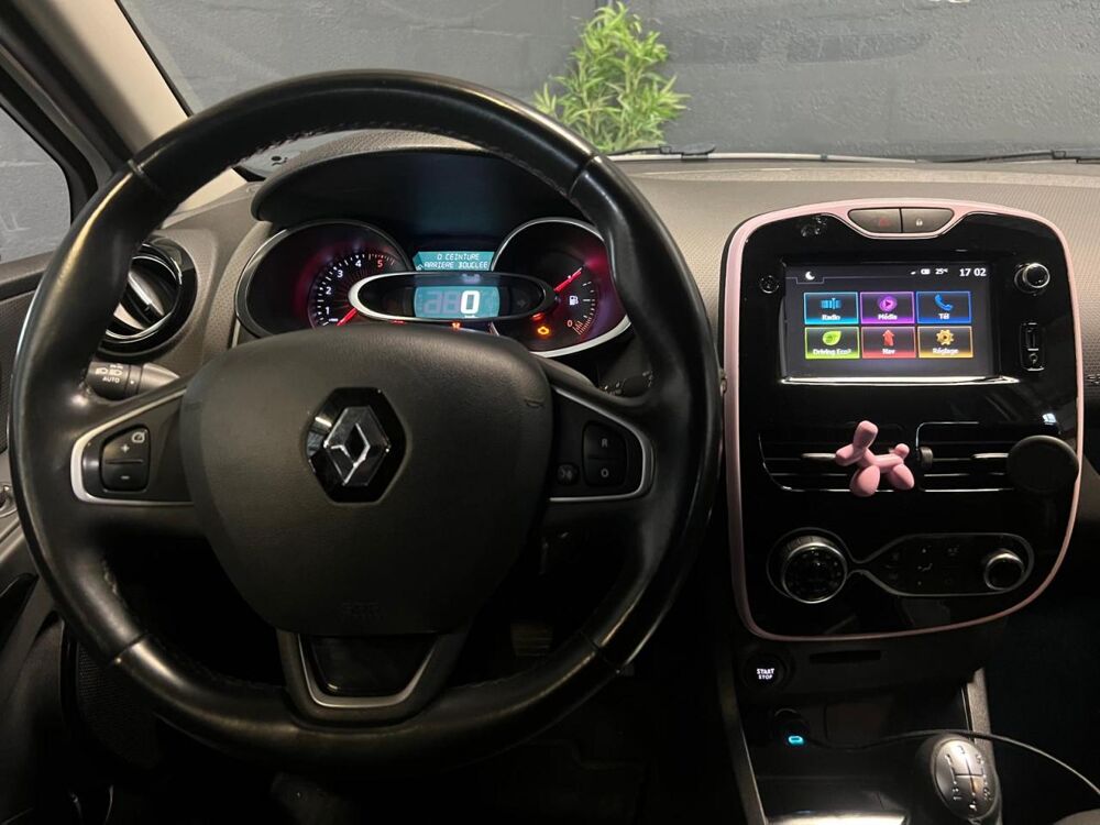 Clio IV 1.5 DCI 90CH - FINITION LIMITED - GARANTIE 6 MOIS MINIM 2016 occasion 33700 M&eacute;rignac