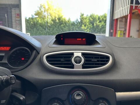 Clio 1.5 DCI 85 EXPRESSION CLIM 2010 occasion 33370 Artigues-pr&egrave;s-Bordeaux