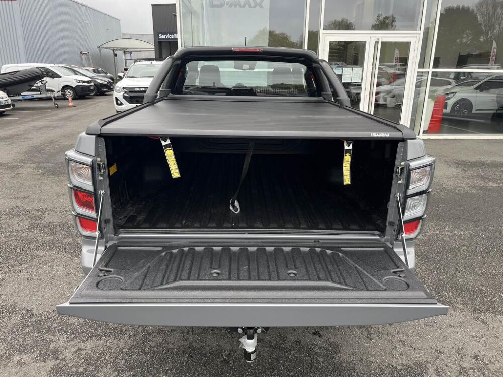 D-Max NOUVEAU 2.2 L ! * 44 724 HT *SPACE NITRO SPORT 2.2 A/T 4x4 M 2026 occasion 44700 Orvault