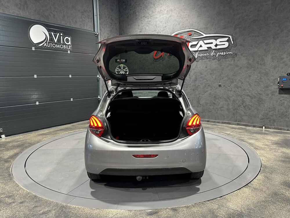 208 1.5 BlueHDi - 100 Signature - CARPLAY - ATTELAGE 2019 occasion 25300 Pontarlier