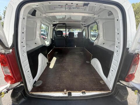 Partner L1 1.6 HDi FAP - 90 Fourgon Pack CD Clim Plus - ATTELAGE 2011 occasion 19100 Brive-la-Gaillarde