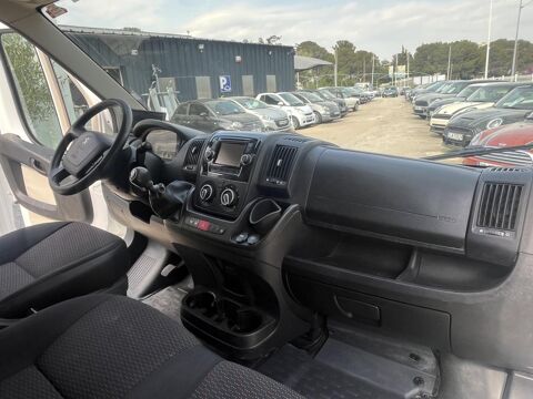 Boxer II 2.0 BLUEHDI 130 PREMIUM PACK 335 L3H2 &eacute;quip&eacute; atelier 2018 occasion 83490 Le Muy