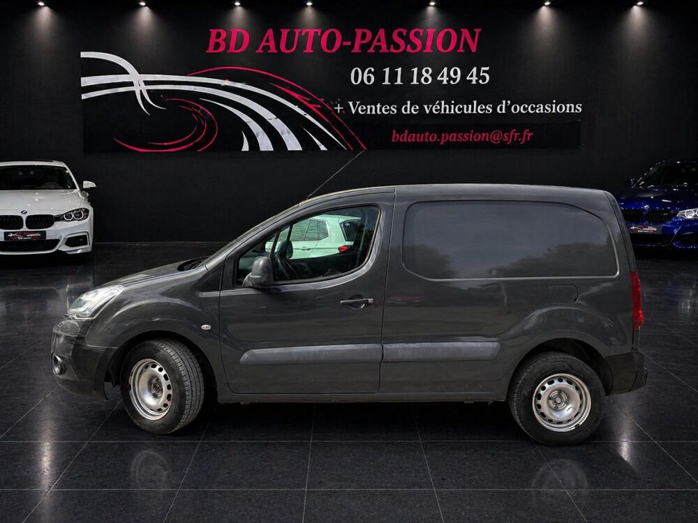 Berlingo 1.6 HDi - 90ch II 2014 Fourgon 3 places / distribution et en 2014 occasion 30260 Orthoux-S&eacute;rignac-Quilhan