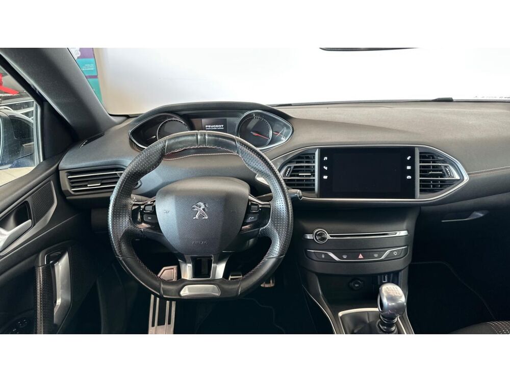 308 1.2 130 GT Line Phase 2 - Suivi Complet / Distri Faite / Toi 2019 occasion 17600 Saujon