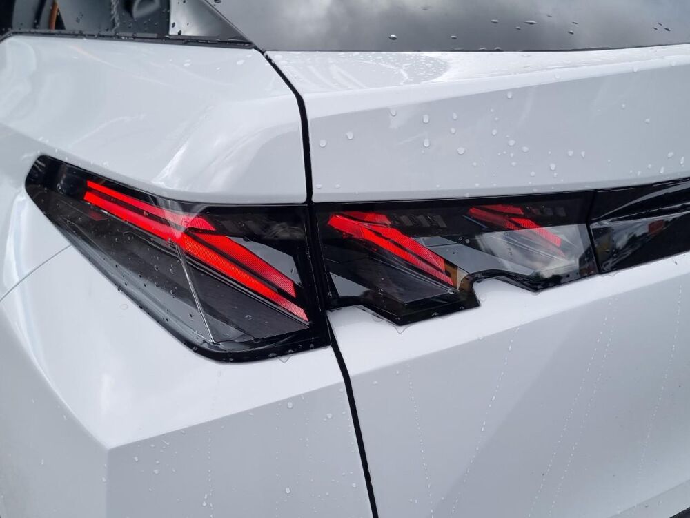 3008 1.2 hybrid 145 gt e-dcs6 2026 occasion 85150 Les Achards