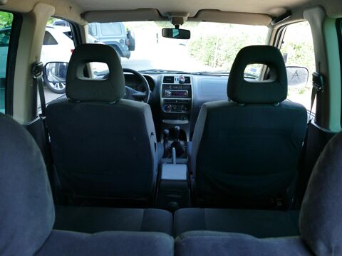 Terrano 2.7 Di Confort 2004 occasion 34190 Ganges