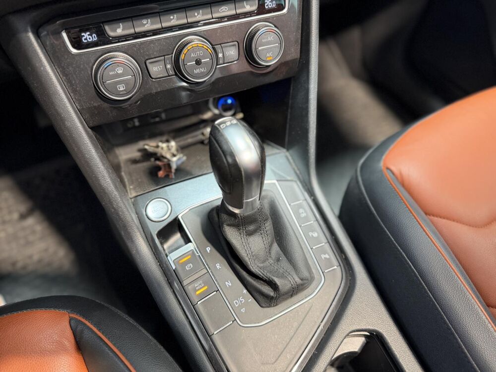 Tiguan 1.4 TSI 150CH ACT CARAT EXCLUSIVE DSG BVA GARANTIE 12 MOIS 2017 occasion 16000 Angoul&ecirc;me