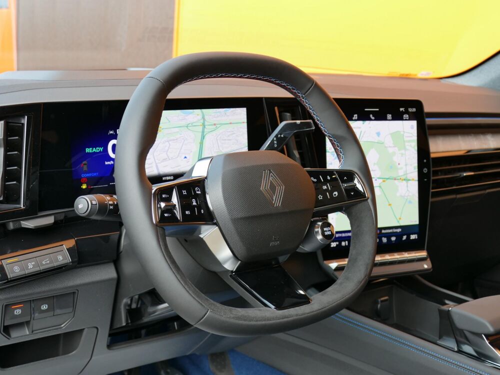 Rafale E-TECH 4X4 300 ATELIER ALPINE - BVA + TOIT SOLARBAY 2026 occasion 77090 Coll&eacute;gien