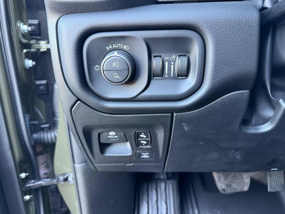 RAM 1500 CREW BIGHORN BACK COUNTRY V8 2026 occasion 91830 Le Coudray-Montceaux