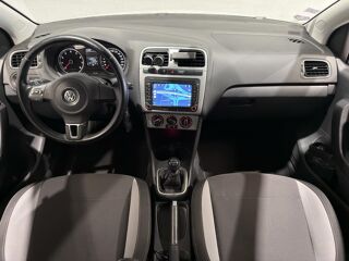 Polo 1.2i - 60 V 6R Life Equip&eacute;e Car play / Ciel Etoil&eacute; 2013 occasion 78680 &Eacute;p&ocirc;ne