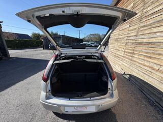 Corsa 1.2i Twinport Enjoy 2006 occasion 19100 Brive-la-Gaillarde