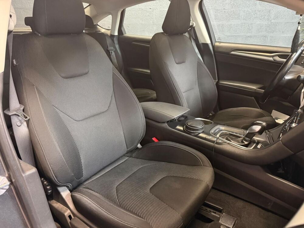 Mondeo 2.0 iVCT Hybrid 187 CH - BV CVT - FINITION Vignale - GARANTI 2019 occasion 33700 M&eacute;rignac
