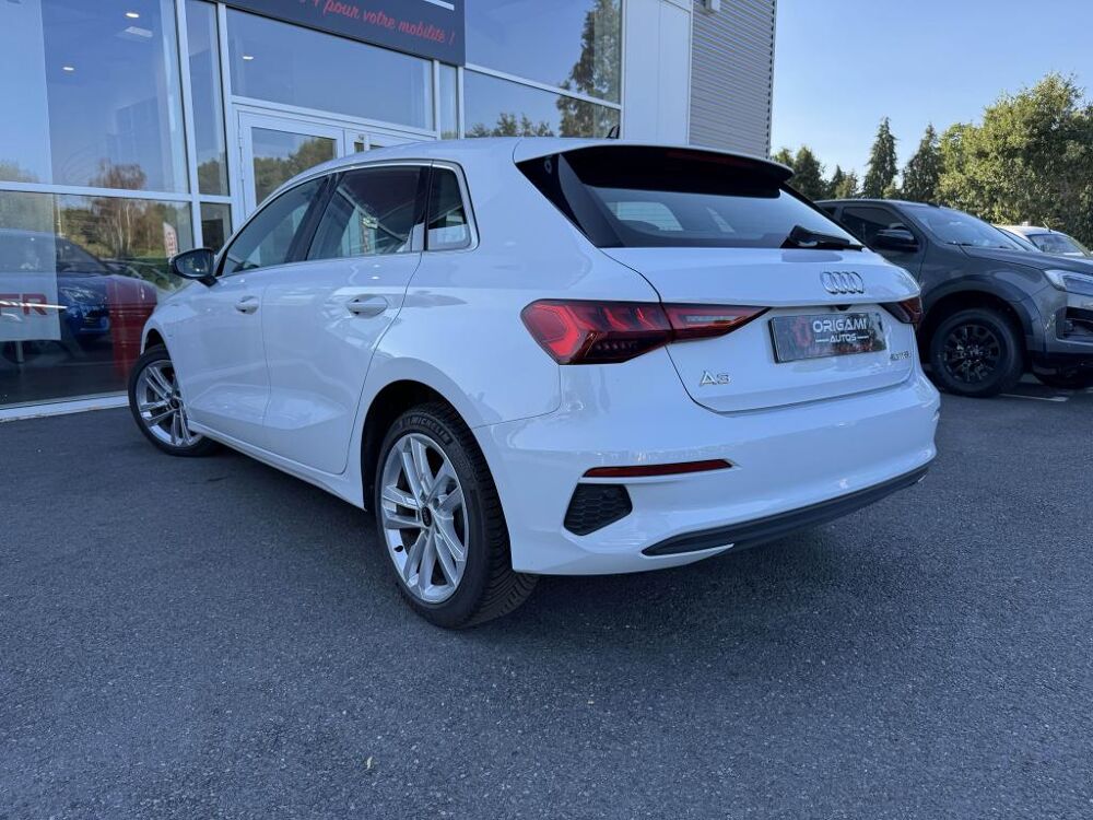 A3 SPORTBACK BUSINESS LINE 40 TFSI E - 204ch S-Tronic 6 2022 occasion 44700 Orvault