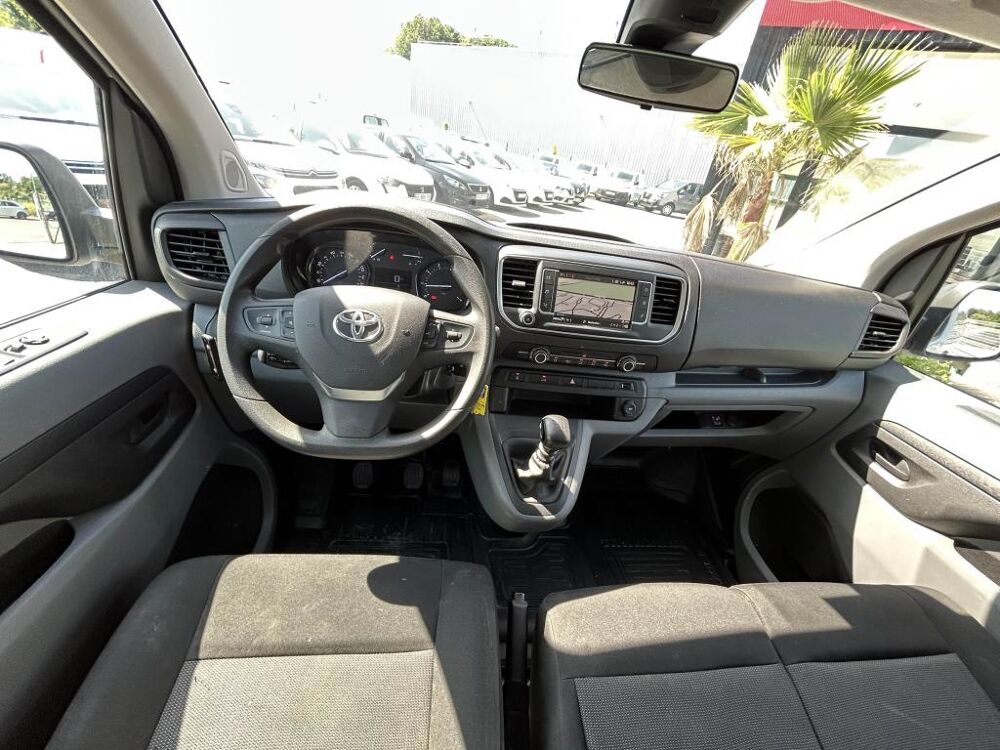 Proace 1.5 120 D-4D - FOURGON Medium Business 2023 occasion 44700 Orvault