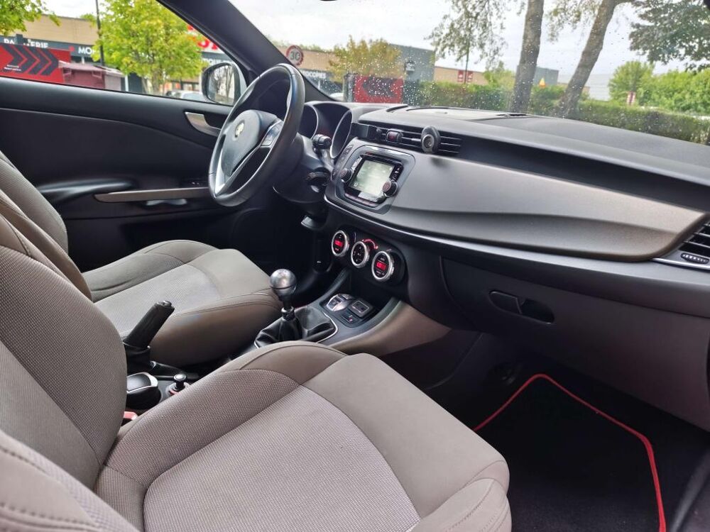 Giulietta 1.4 T-jet - 120 S/S BERLINE Distinctive 2015 occasion 77185 Lognes