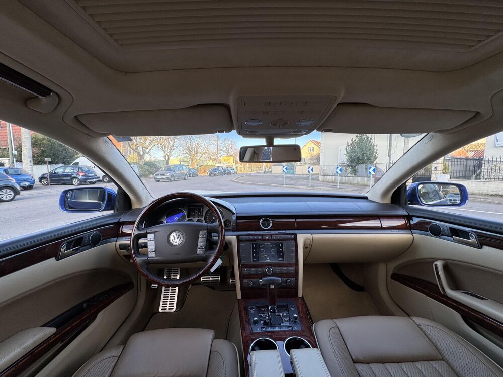 Phaeton 4.2i V8 - 335 - BV Tiptronic LIMOUSINE 4pl 4Motion / INDIVI 2008 occasion 78300 Poissy
