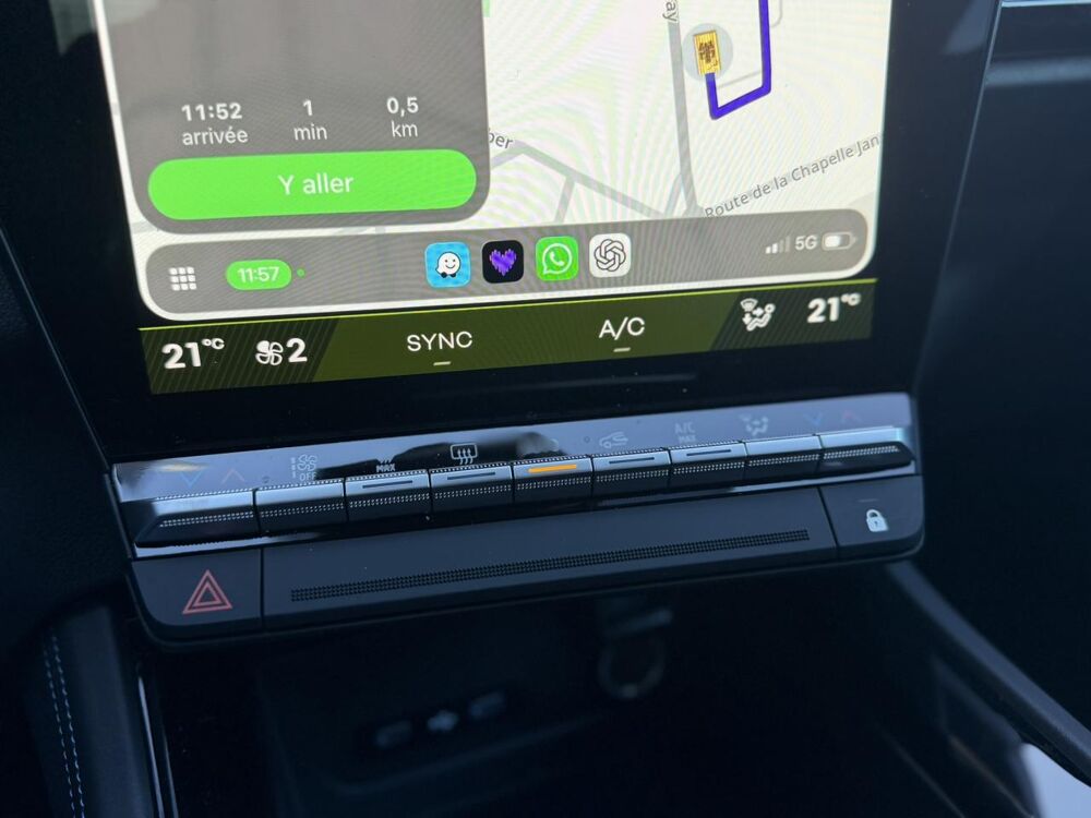 Rafale E-Tech Full Hybrid 200 Esprit Alpine avec Hayon &eacute;lectrique 2026 occasion 35300 Foug&egrave;res