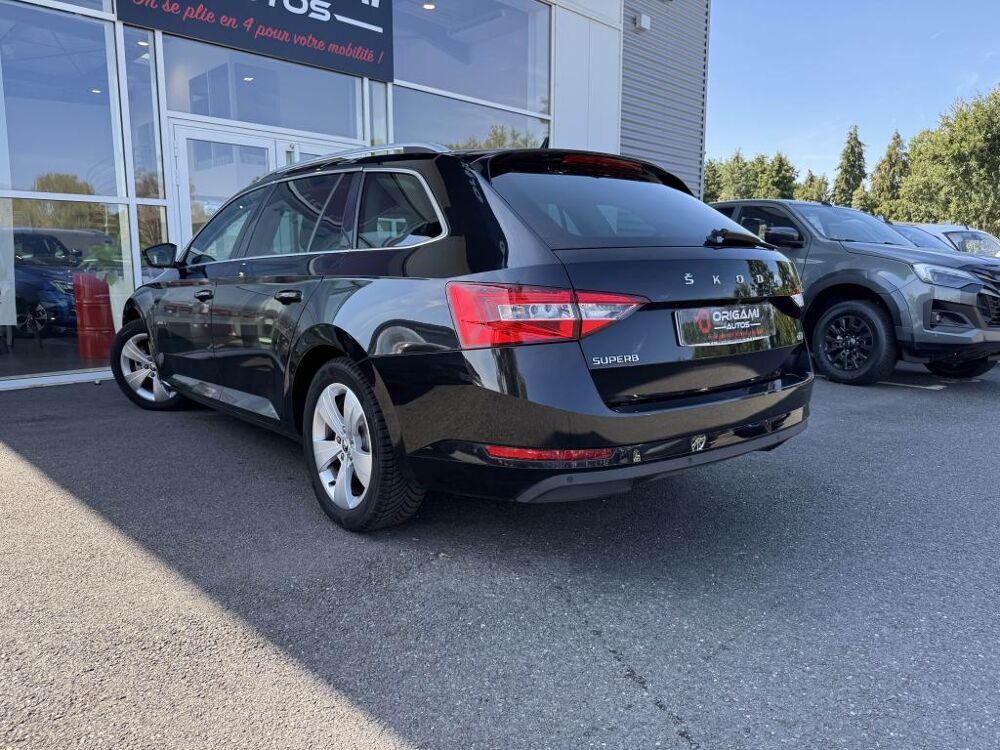Superb BUSINESS TSI PHEV 218 DSG BREAK 2021 occasion 44700 Orvault