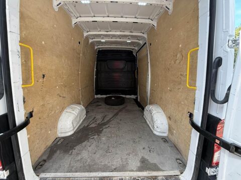 Crafter 35 L3H3 2.0 TDI - 140 FOURGON Business TVA RECUPERABLE + CAR 2023 occasion 19100 Brive-la-Gaillarde