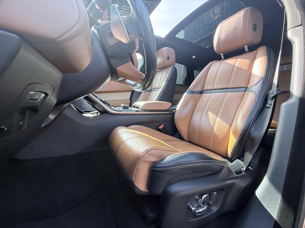 Range rover velar 3.0 D300 300 HSE R-DYNAMIC 4WD BVA DISTRIB/PANO/MERIDIAN/CUI 2017 occasion 42170 Saint-Just-Saint-Rambert