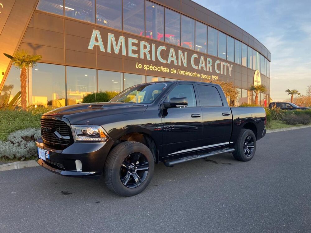 RAM 1500 CREW SPORT BLACK PACKAGE 2018 occasion 91830 Le Coudray-Montceaux