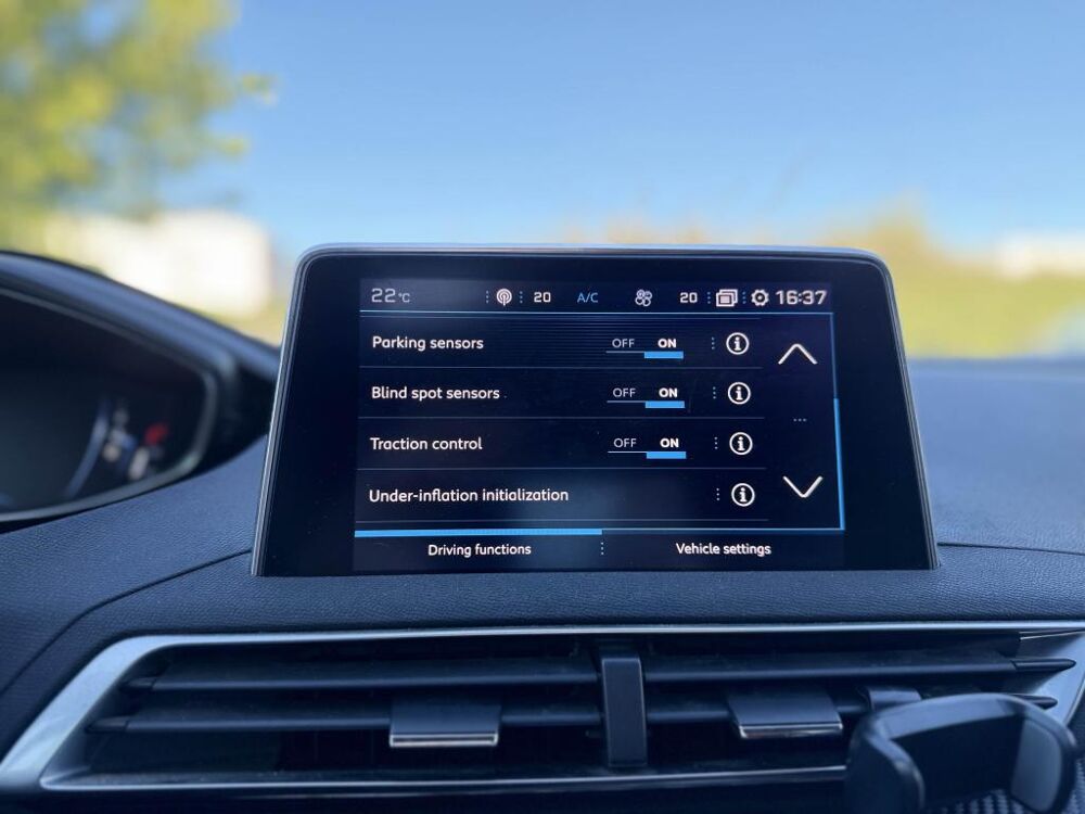 3008 ALLURE - 1.6 THP 165CH - TOIT - CAM 360 - CARPLAY 2017 occasion 13760 Saint-Cannat