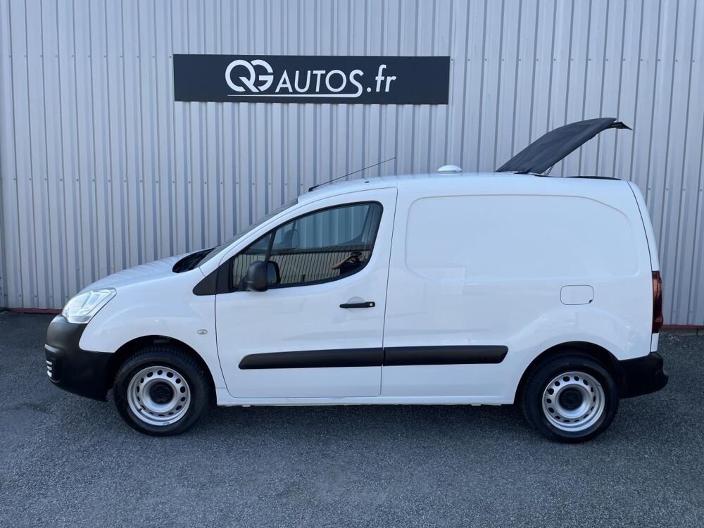 Berlingo 1.6 L BLUEHDI 100 CV / 1 ERE MAIN / GIRAFON 2017 occasion 50640 Le Teilleul