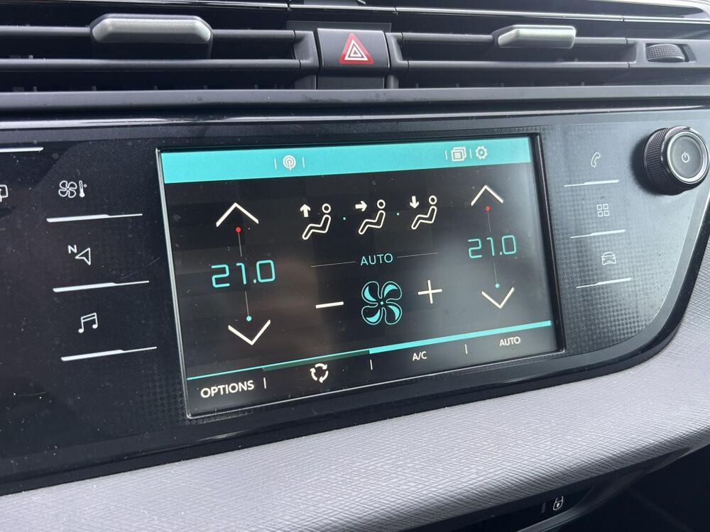 C4 Spacetourer 1.5 BlueHDi 130 Feel avec Cam&eacute;ra, GPS et Carte mains libres 2019 occasion 35300 Foug&egrave;res