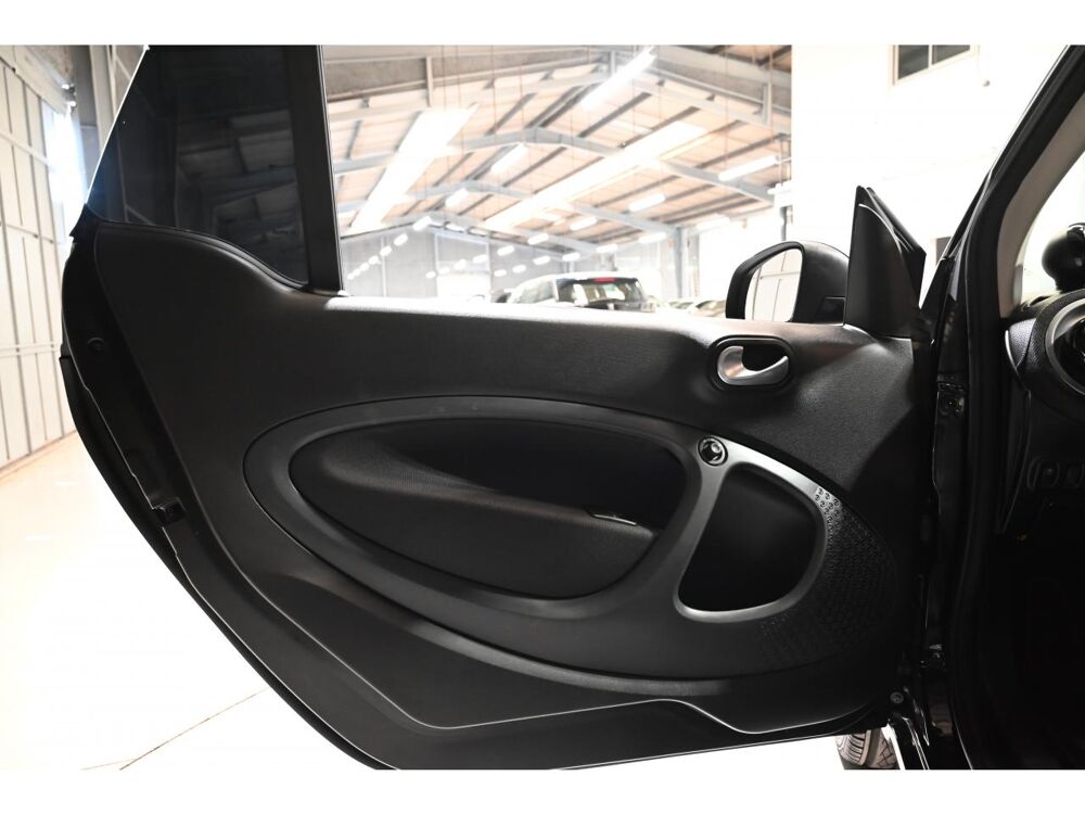 ForTwo Smart Cabrio 0.9i - 90 S&S - BV Twinamic Euro 6c CABRIOLET 2019 occasion 77100 Meaux