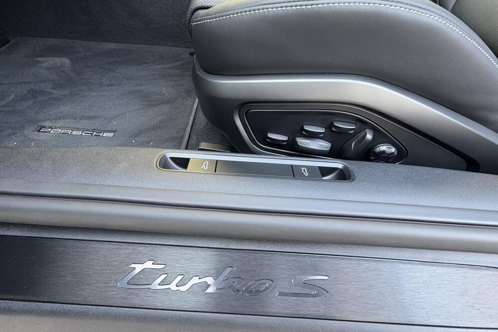 911 Porsche (992.2) Turbo S 3.6 T-Hybrid 711 ch PDK Toit ouvrant 2026 occasion 78760 Jouars-Pontchartrain