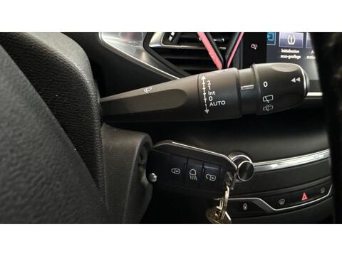 308 SW 2.0 BlueHDi - 150 ch BREAK Allure / CAMERA DE RECUL / SU 2015 occasion 17600 Saujon
