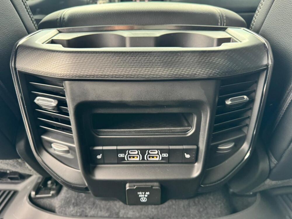 RAM 1500 CREW CAB REBEL 2025 occasion 91830 Le Coudray-Montceaux
