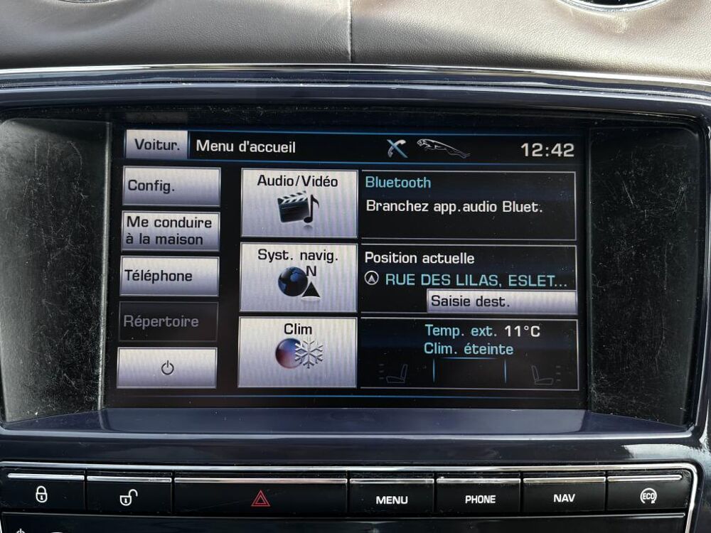 XJ Courte - 3.0 D V6 - 275ch - BVA 8 - Luxe Premium Phase 1 - G 2013 occasion 76710 Eslettes