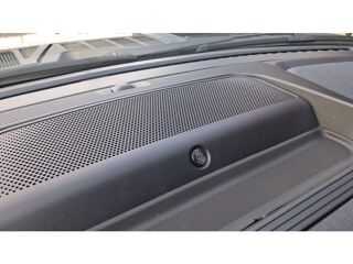 Divers Supercrew LARIAT Black Package V8 5.0L 2025 occasion 91830 Le Coudray-Montceaux