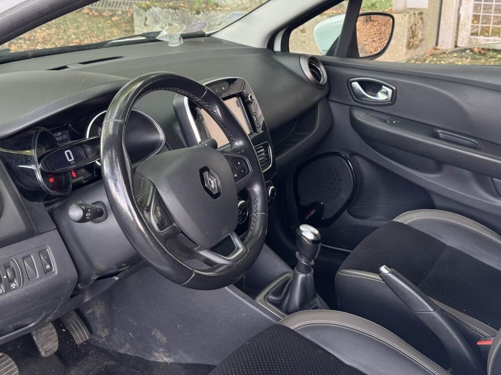 Clio Estate 1.2 Energy TCe - 120 IV ESTATE BREAK Intens PHASE 2 2018 occasion 77185 Lognes