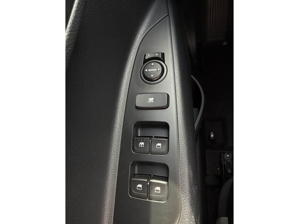 Stonic 1.0 T-GDI 120ch MHEV ACTIVE BUSINESS HYBRIDE 2022 occasion 44700 Orvault