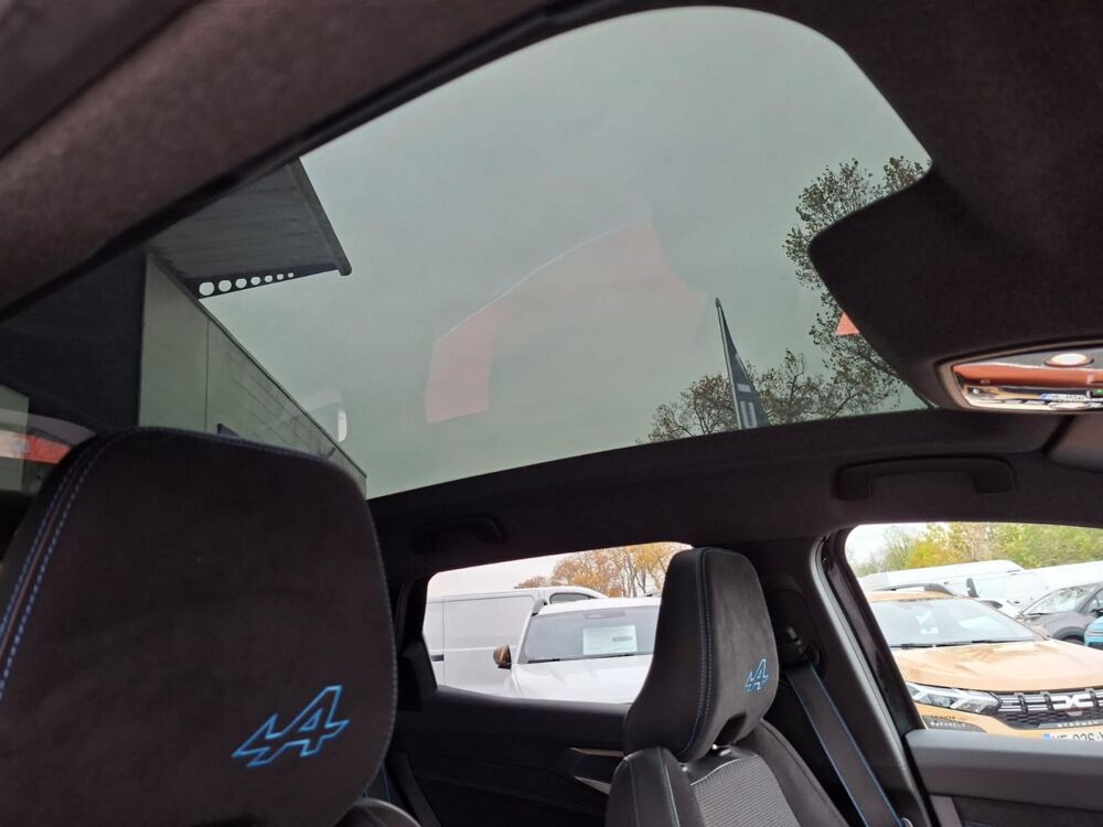 Espace VI E-Tech Full Hybride 200 Esprit Alpine, Toit pano, Carplay 2024 occasion 31660 Bessi&egrave;res